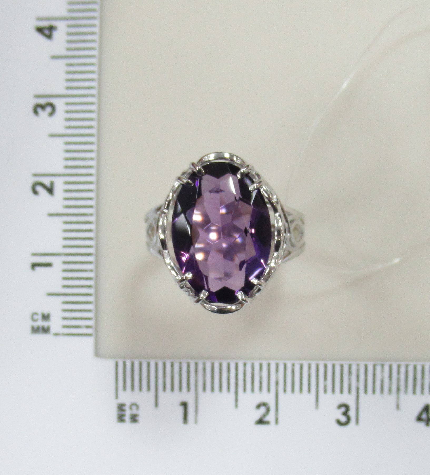 Серебряное кольцо с аметистом